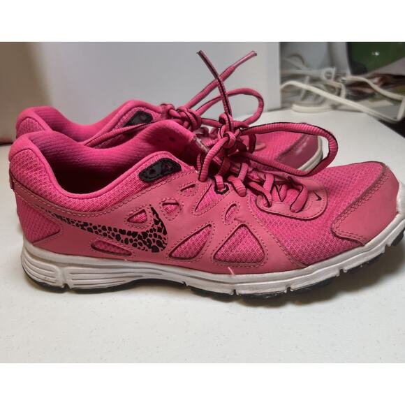 Nike Revolution 2 (554900-605) Hot Pink/Black Women’s Running Shoes size 7 - Picture 1 of 10